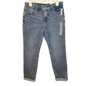 Old Navy Mid- Rise Boyfriend Jeans